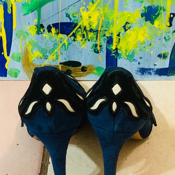 Suede high heels - Picture 2 of 3